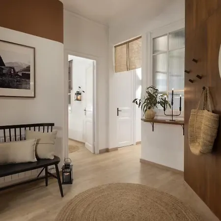 Apartment In The Heart Of